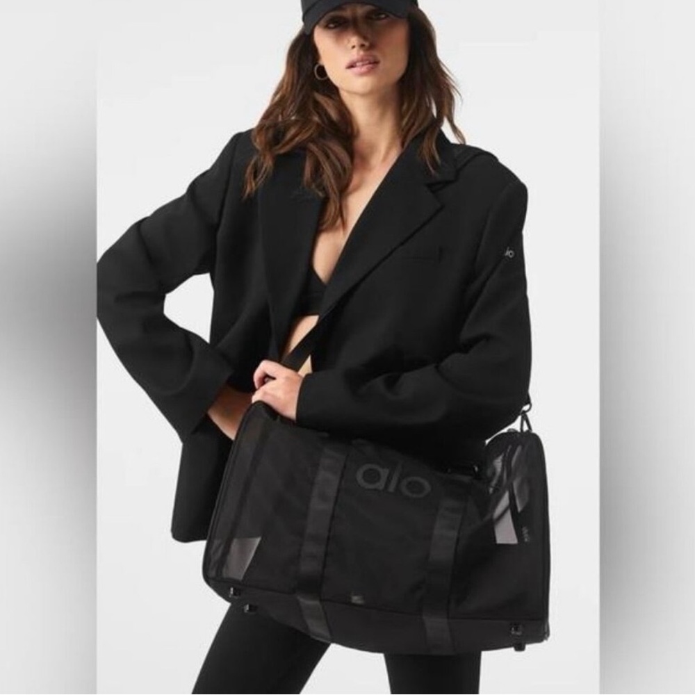 ALO Yoga Black Travel Bag for Women